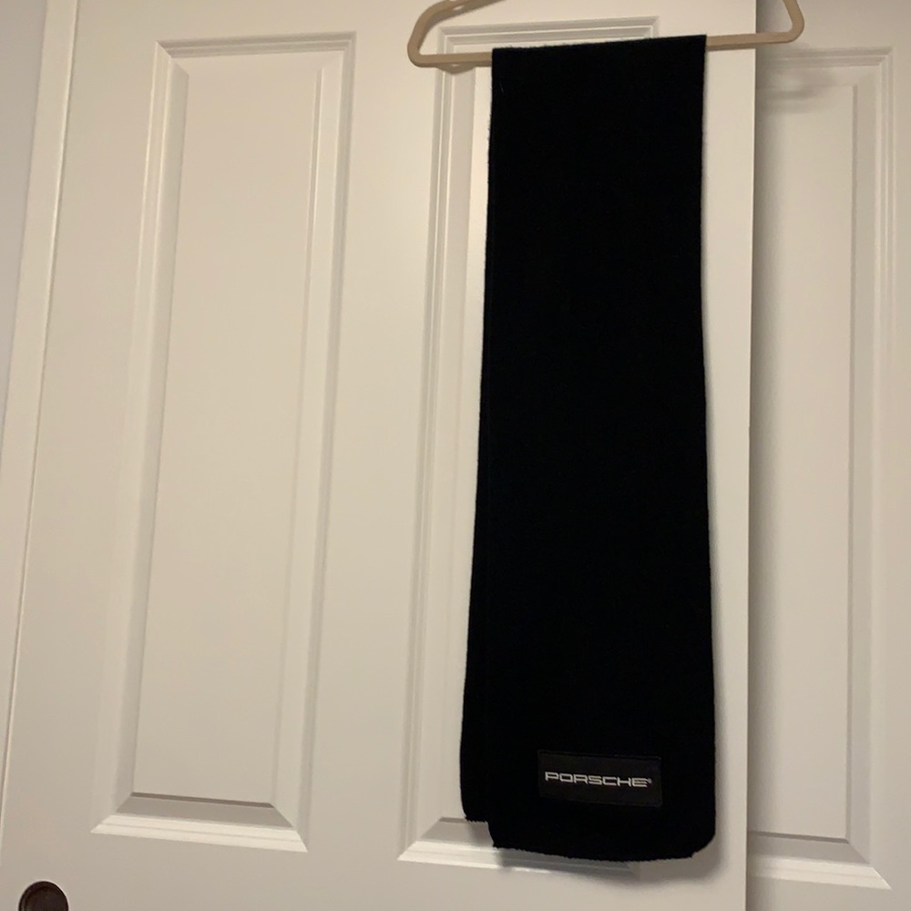 Porsche Men’s Scarf